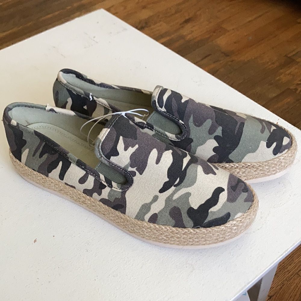 Esprit Camo Espadrille Loafer - Picture 2 of 7